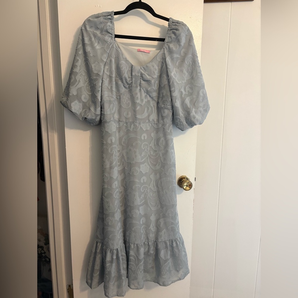 NWOT Light Blue Textured Puff-Sleeve Dress